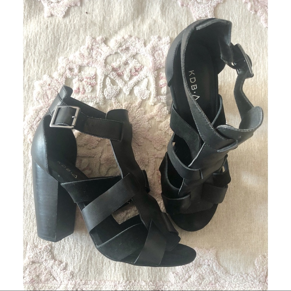 DSW mixed media faux leather and suede heel